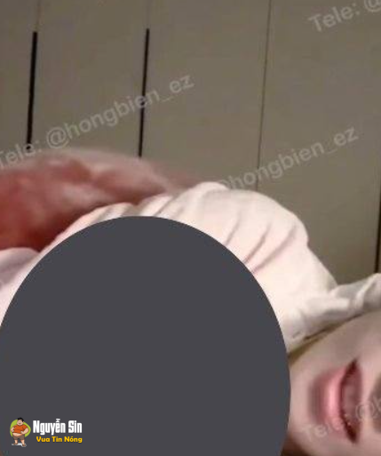 Nữ idol ăn mặc hớ hênh khi livestream và cái kết =)))