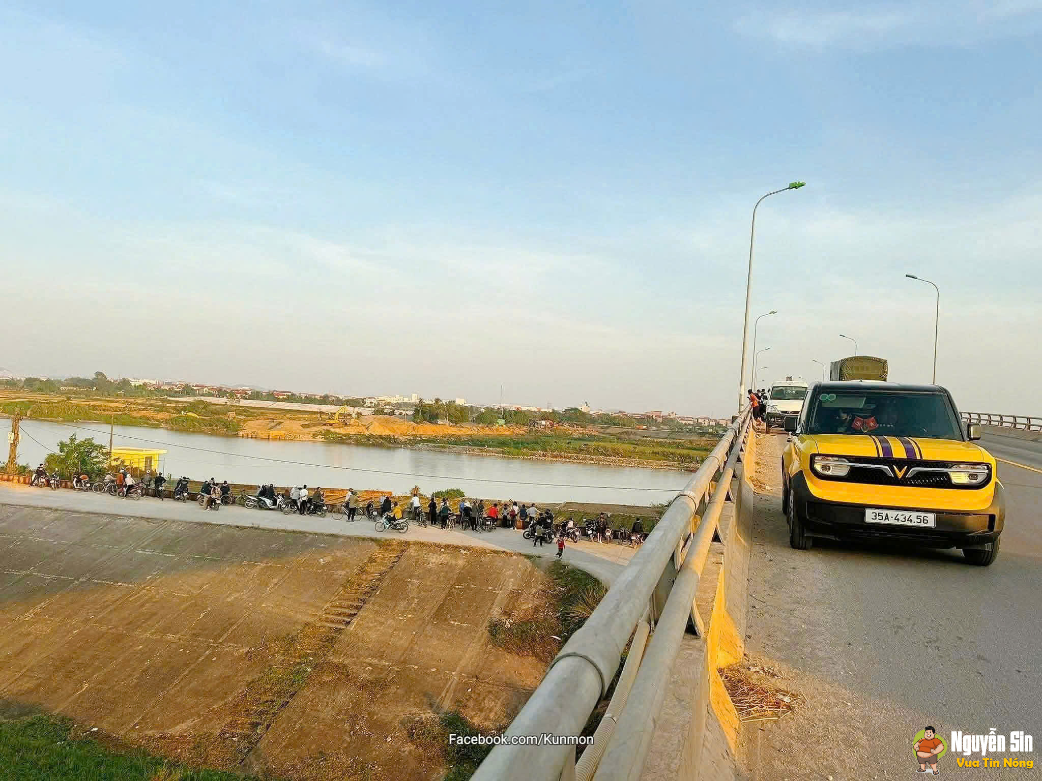 Bạn gái 2.0.0.5 để lại xe và điện thoại trên cầu Đông Xuyên – Bắc Ninh.Hiện tại cqcn vẫn đang tìm kiếm, mong có phép màu 