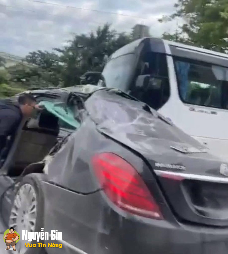 Tại Bãi Cháy Hạ Long sáng M1 đầu tháng