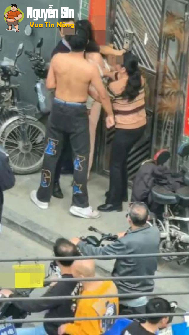 gia đình hỗn chiến ngay giữa phố!!! b..ố…. ngoaitinh với ny của con trai