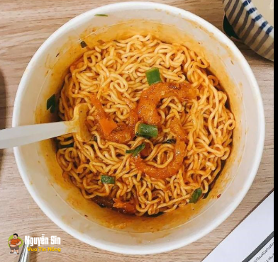 tô mỳ tôm amanh nhất lúc này