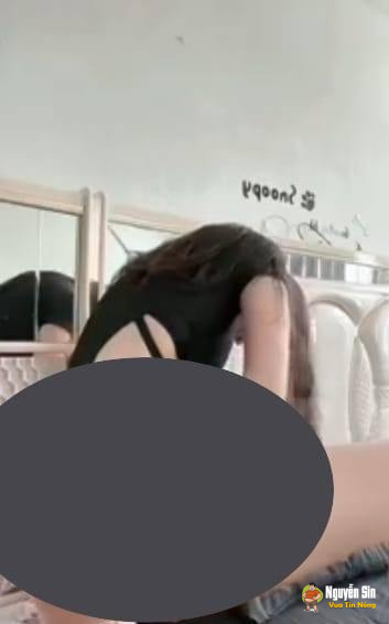 Cái áo khó thở nhất thế giới