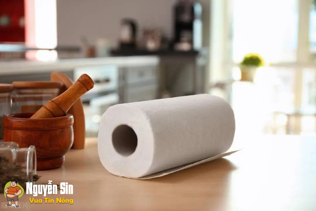 Phát hiện nhiều mẫu khăn giấy chứa vi khuẩn vượt ngưỡng cho phép 13 lần: Chuyên gia cảnh báo 1 loại ngấm đẫm chất gây dị ứng, UT