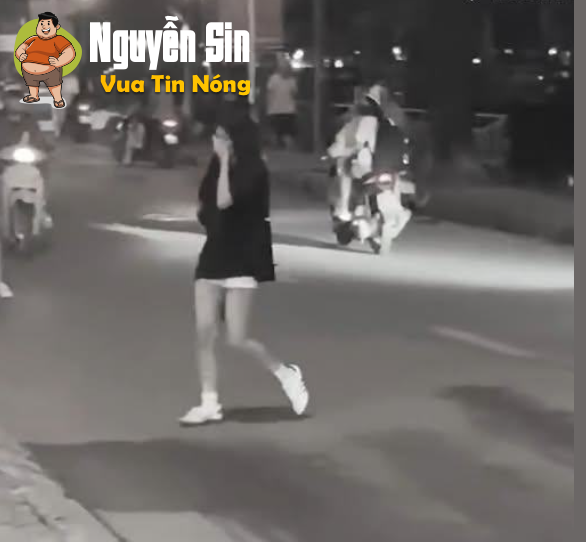 EM CHỈ ĐI CHƠI VỚI BẠN THÔI MÀ