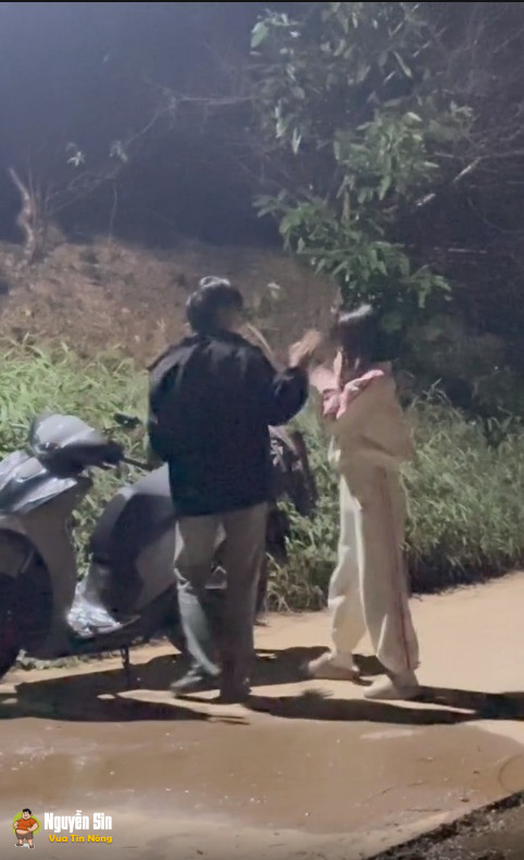 Thiếu m;ỗi cái giư;ờnq không là hôm sau b@’t đ@`u kì dư;ỡng th;@i rồi =)))))