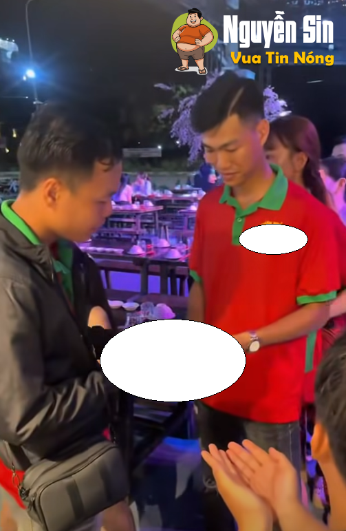 9 tờ đặc biệt