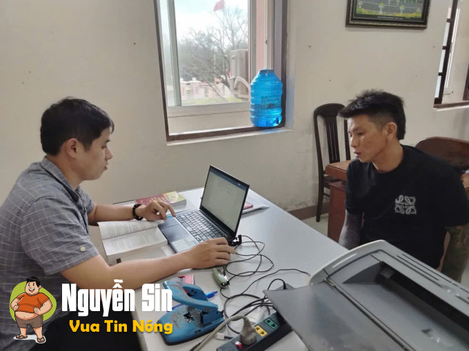 Gã đ/àn ông thừa nhận đ-á..nh tv ny Gã đ/àn ông thừa nhận đ-á..nh tv ny